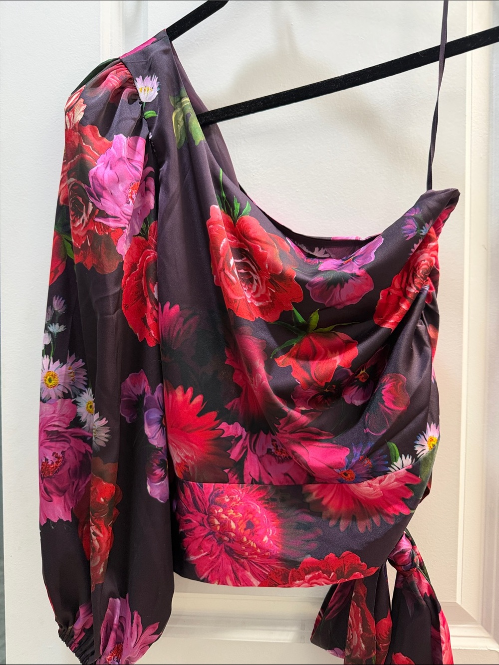 Express Black Floral One-Shoulder Blouse with Pink and Red Flowers